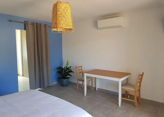 Les Terrasses D'arutoli Bed & Breakfast 3*